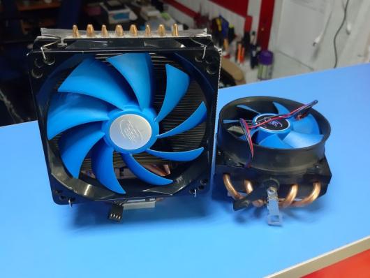 Кулер охлаждения процессора DEEPCOOL (башня 4 трубки) б/у Универсальный