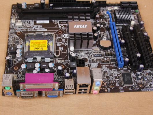 775 Материнская плата  MSI-7592 ver 1.0  c процессором Pentium E1400   2xDDR2 (б/у)